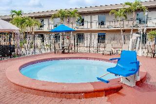 Hotel Super 8 By Wyndham St. Petersburg