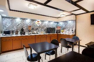 Super 8 By Wyndham Sidney