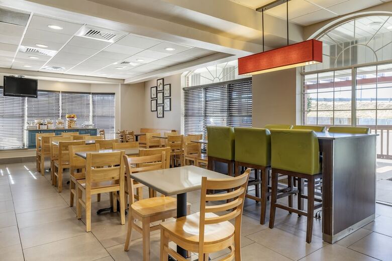 Hotel Country Inn & Suites By Radisson, Aiken, Sc