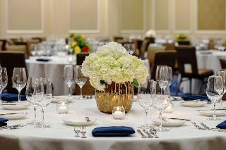 Higgins Hotel, Curio By Hilton