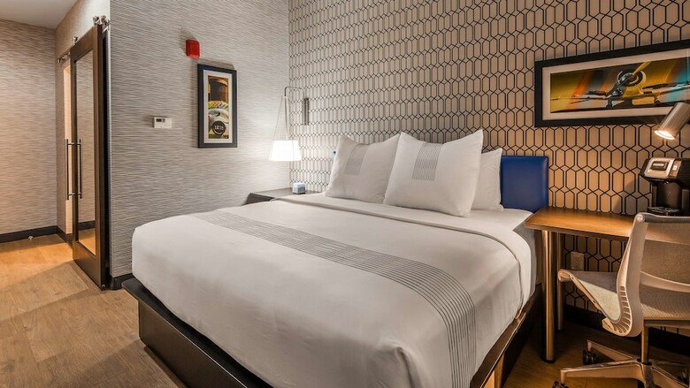 Hotel Glo Best Western Brooklyn Nyc