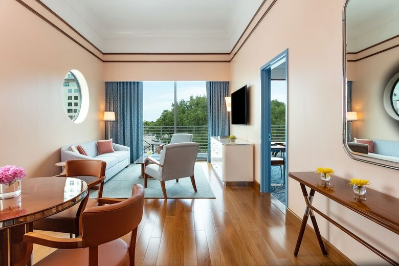 Hotel Mr. C Coconut Grove