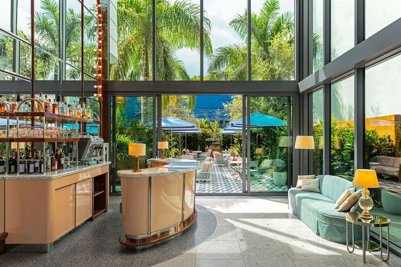Hotel Mr. C Coconut Grove