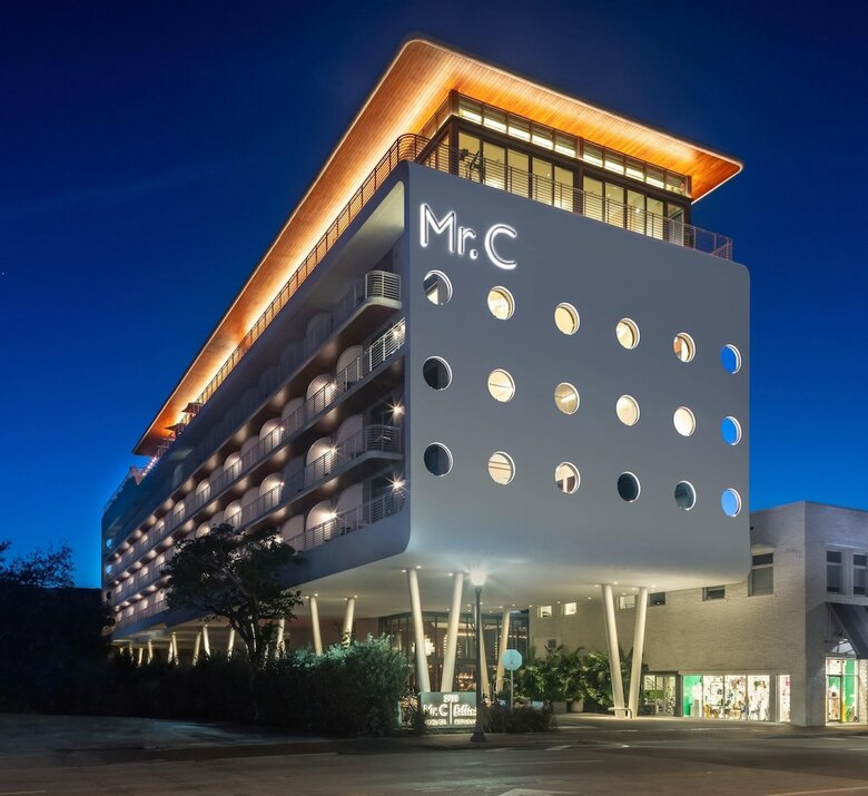 Hotel Mr. C Coconut Grove