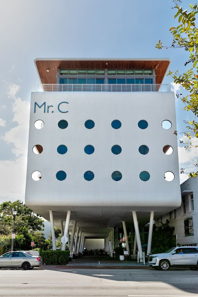 Hotel Mr. C Coconut Grove