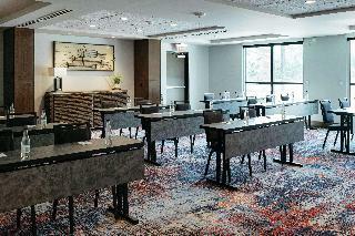 Revel Hotel Des Moines Urbandale, Tapestry Collect