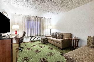 Hotel Quality Inn Suites Northside