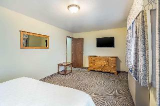 Clarion Hotel Suites Fairbanks