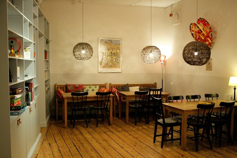 Castanea Old Town Hostel