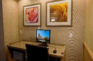 Hotel La Quinta Inn Suites Greensboro Nc