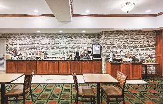 La Quinta Inn Suites Longview North