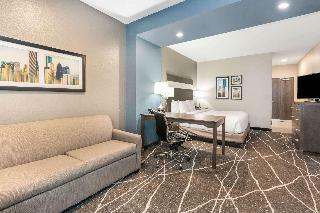 La Quinta Inn Suites Houston Springwood Village