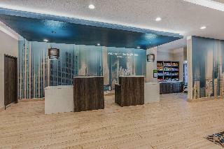 La Quinta Inn Suites Houston Springwood Village
