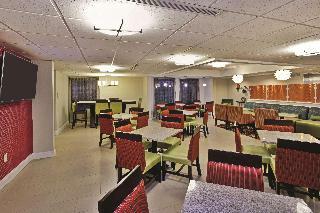 La Quinta Inn Suites By Wyndham Summersville