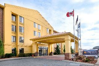 La Quinta Inn Suites By Wyndham Summersville