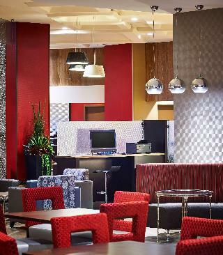 Doubletree By Hilton Windsor Hotel & Suites
