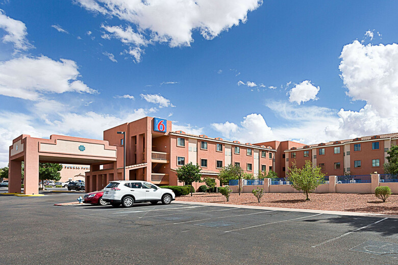 Hotel Motel 6 Page