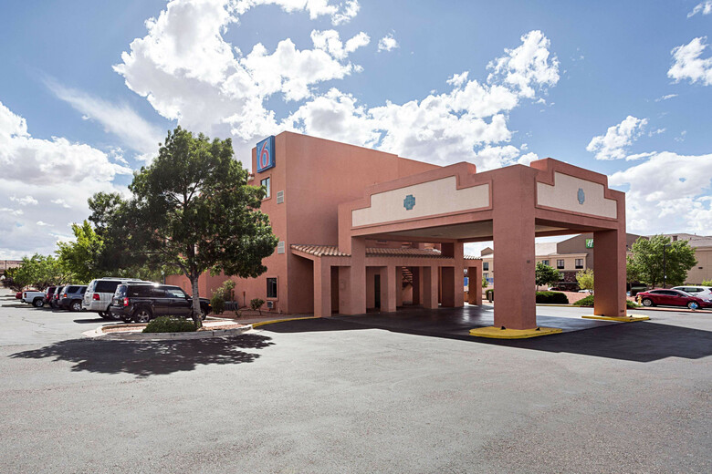 Hotel Motel 6 Page