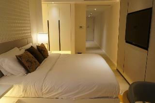 The Pier Hotel