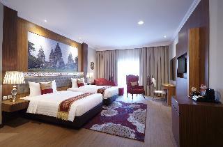 Hotel Ramada Suites By Wyndham Solo