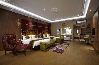 Hotel Ramada Suites By Wyndham Solo