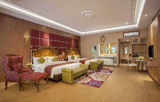 Hotel Ramada Suites By Wyndham Solo