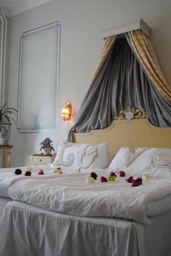 Strand Hotel