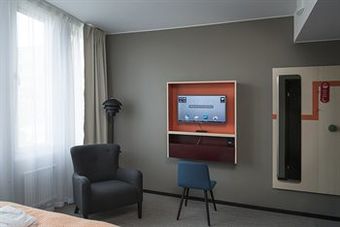 First Hotel Central