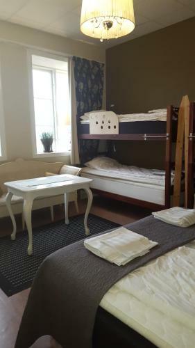 Hostel Above