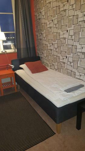 Hostel Above