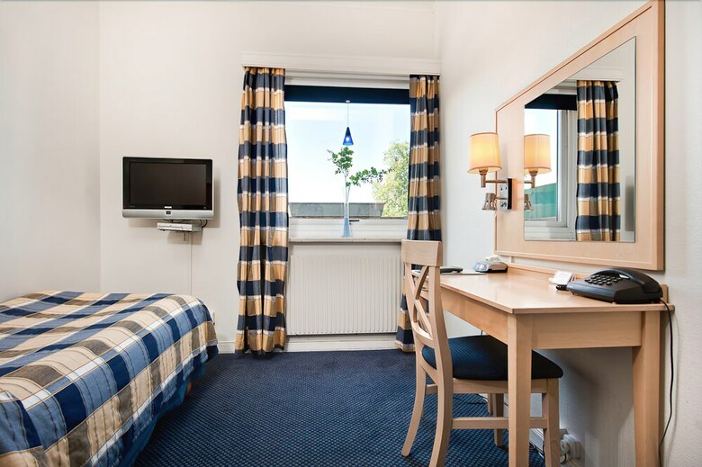 Hotel J�mteborg