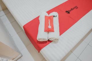 Reddoorz Near Cbd Ciledug