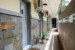 Hotel Reddoorz Plus Near Jalan Baru Bogor