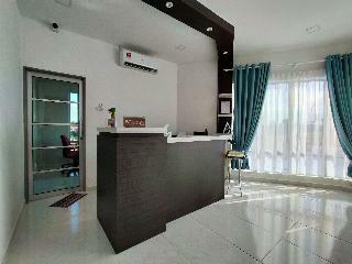 Oyo 89859 Pp Traveller's Hotel