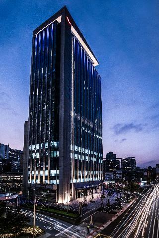 Hotel The Place Taipei