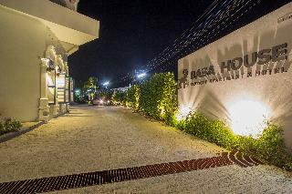 Baba House Phuket Hotel And Apartments