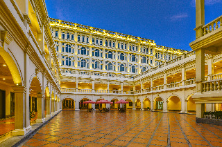 National Arts Resort Hotel