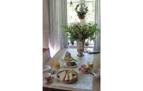 Holiday Home Nystugan Glava