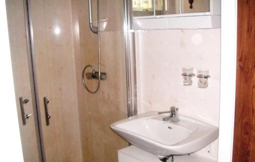 Holiday Home Gnesund Korpstugan Sparreholm