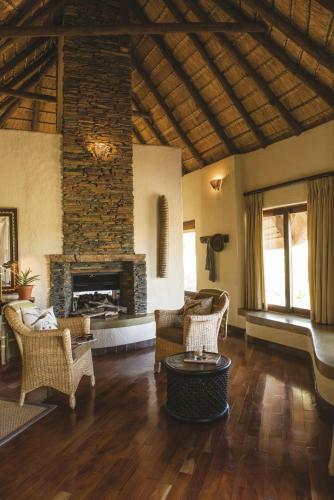 Tuningi Safari Lodge