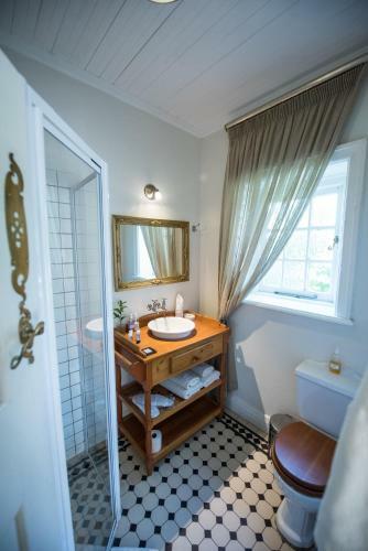 Hostal Excelsior Manor Guesthouse