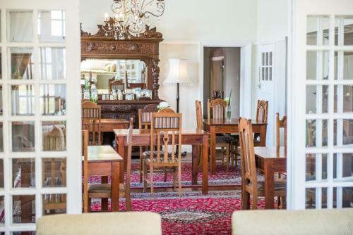 Hostal Excelsior Manor Guesthouse
