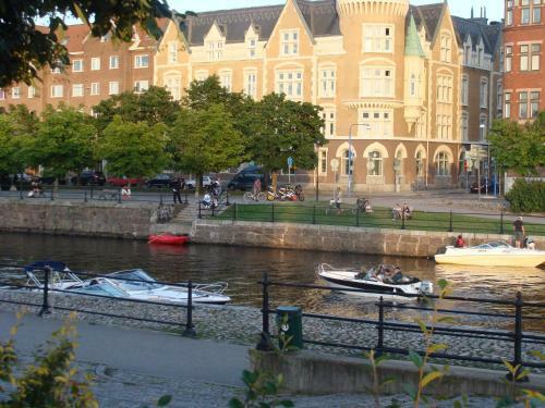 Hostal Hotell Alderholmen