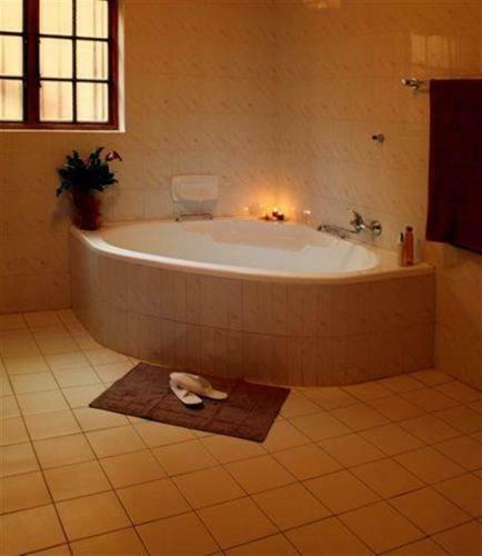 Hostal Edelweiss Corporate Guest House