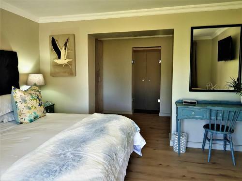 Hostal Four Palms Accommodation & Conferencing