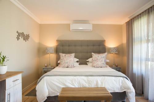Hostal Four Palms Accommodation & Conferencing