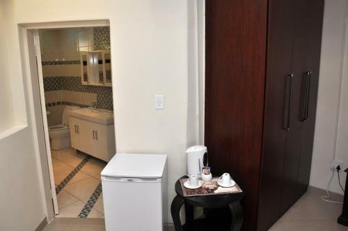 Hostal Montana Boutique Guesthouse