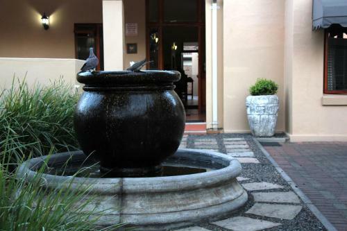 Hostal Del Roza Guest House