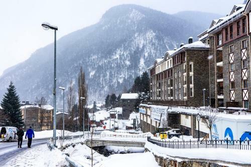 Apartamento Luxury Arinsal Ribasol Park & Oxygen Therapy Center