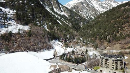 Apartamento Luxury Arinsal Ribasol Park & Oxygen Therapy Center